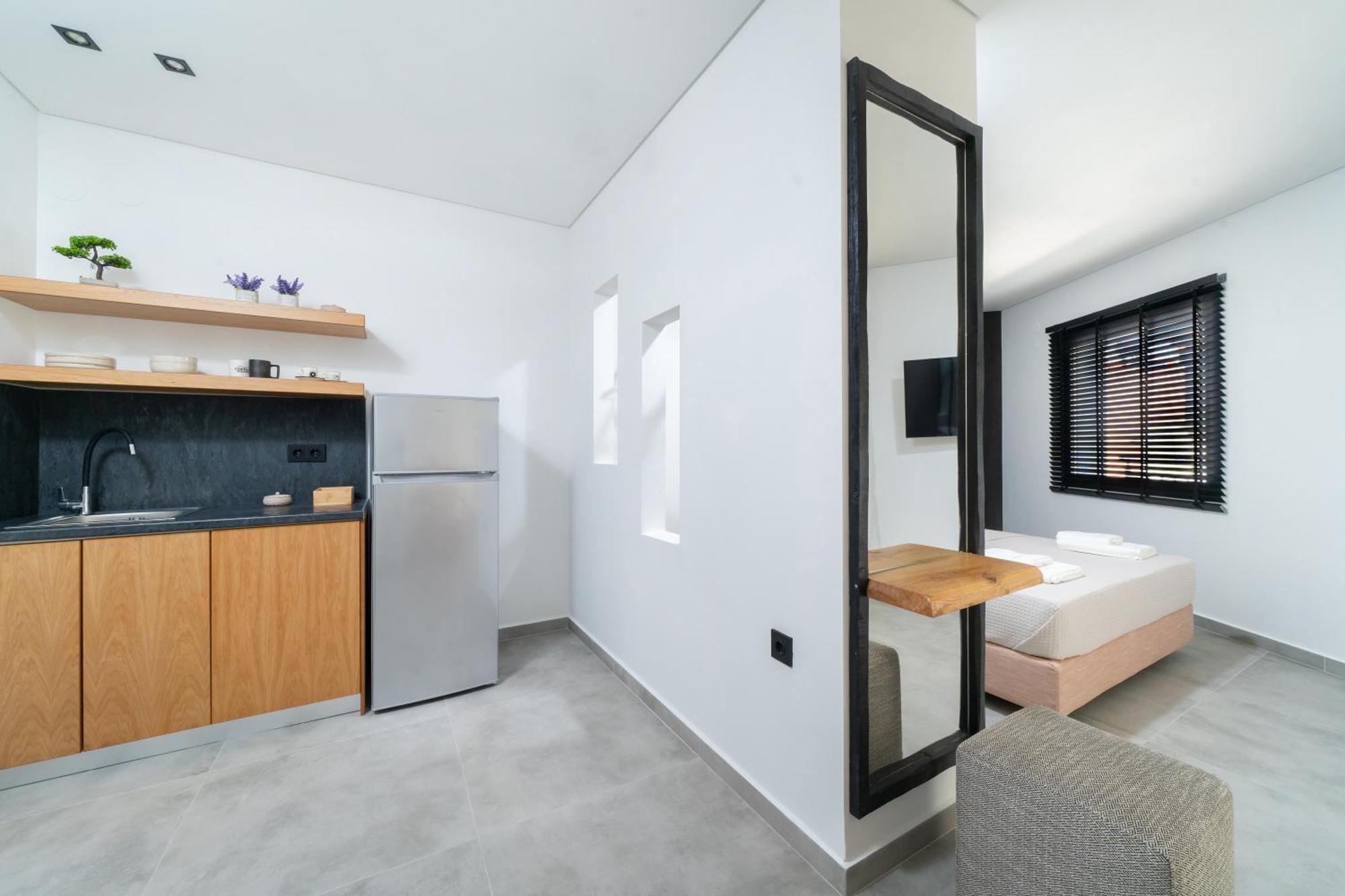 Parilion Suites Потос Экстерьер фото